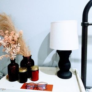 NEW THRESHOLD BLACK WOODEN LAMP